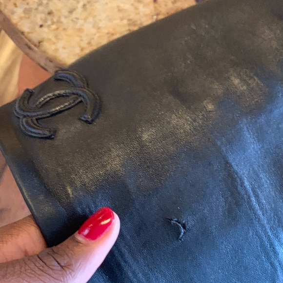 Chanel black leather thigh high boots 38.5 - Picture 4 of 7